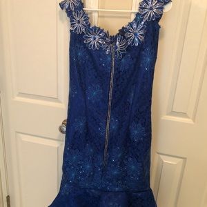 African lace design dress